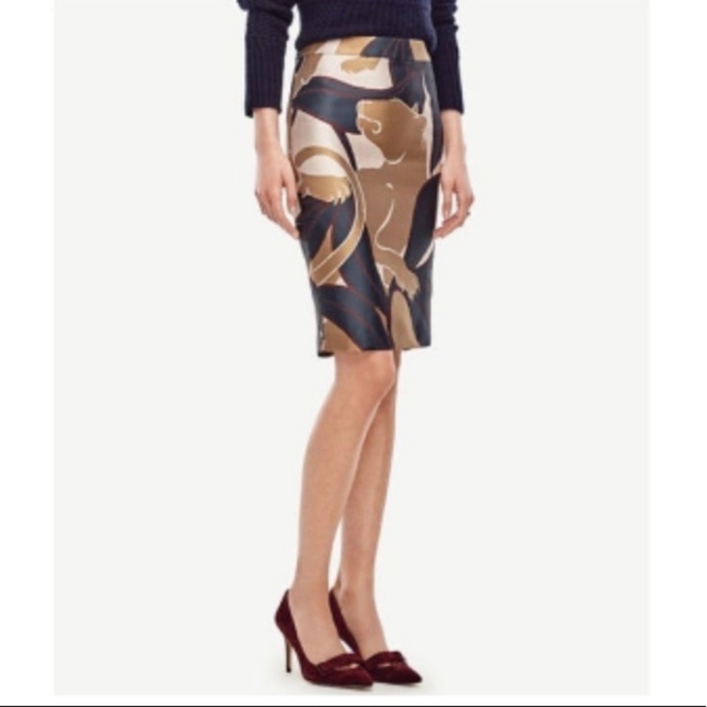 Ann Taylor Jungle Cat Pencil Skirt Size 4